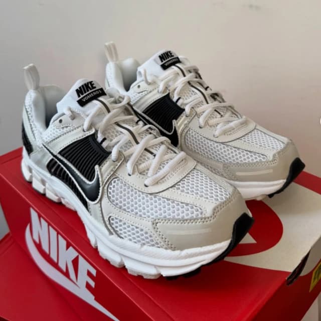 Nike W Zoom Vomero 5 3