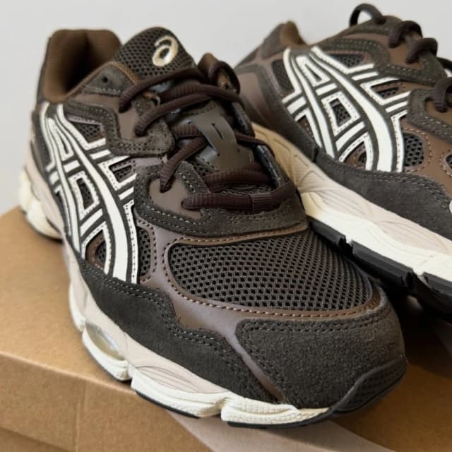 Asics GEL-NYC 9