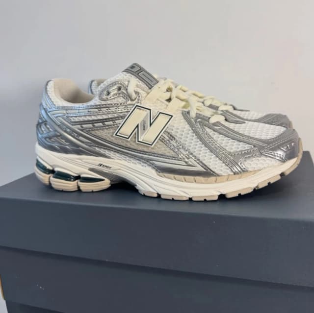 New Balance 1906 10
