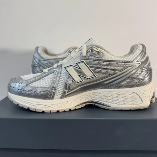 New Balance 1906 10